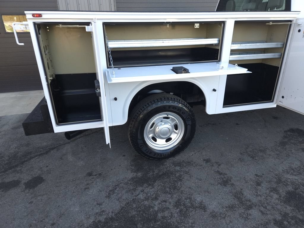 Used 2019 Ford F250 XL w/ Snow Plow Prep Package AWD/4WD image 8