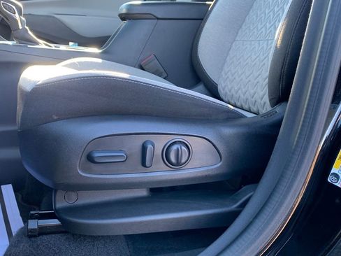 Used 2024 Chevrolet Equinox LS w/ LS Convenience Package image 25