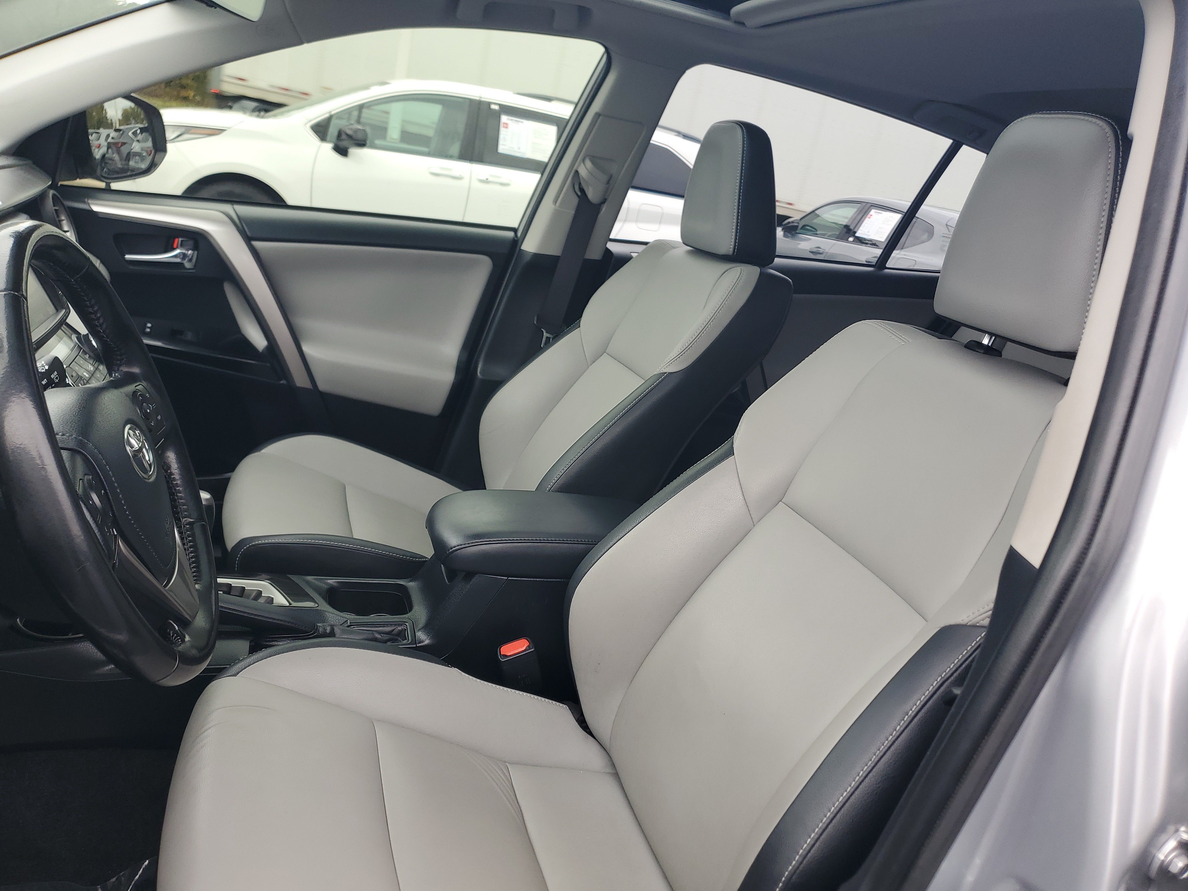 Certified 2018 Toyota RAV4 Limited w/ Advanced Technology Package AWD/4WD image 23