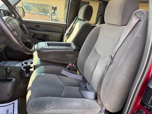 Used 2004 Chevrolet Silverado 1500 LS AWD/4WD image 15