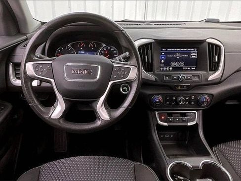Certified 2022 GMC Terrain SLE w/ Driver Convenience Package image 5