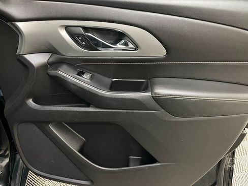 Certified 2018 Chevrolet Traverse LT image 38