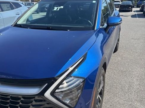 Certified 2025 Kia Sportage EX w/ Premium Package image 1