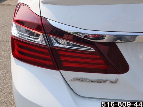 Used 2016 Honda Accord Sport image 28