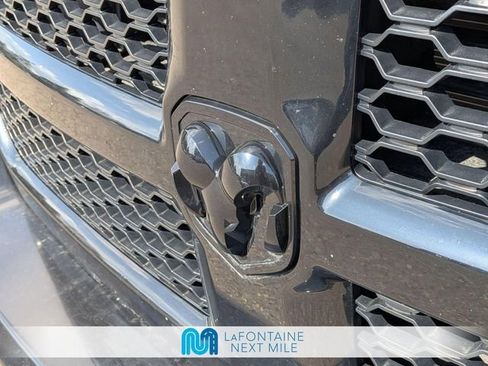 Used 2019 RAM 1500 Express w/ Wheel & Sound Group AWD/4WD image 9