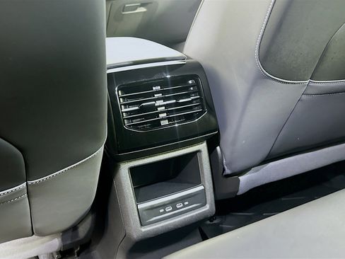 Used 2023 Volkswagen ID.4 S image 26