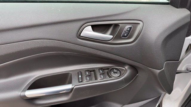 Used 2017 Ford Escape SE AWD/4WD image 13