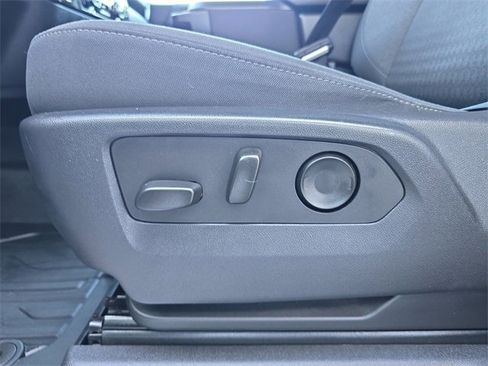 Certified 2023 GMC Sierra 1500 SLE image 18