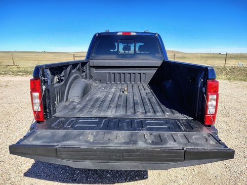 Used 2022 Ford F250 Lariat w/ Lariat Ultimate Package AWD/4WD image 5