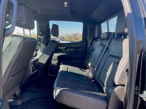 Used 2023 Chevrolet Silverado 1500 High Country w/ Technology Package image 25