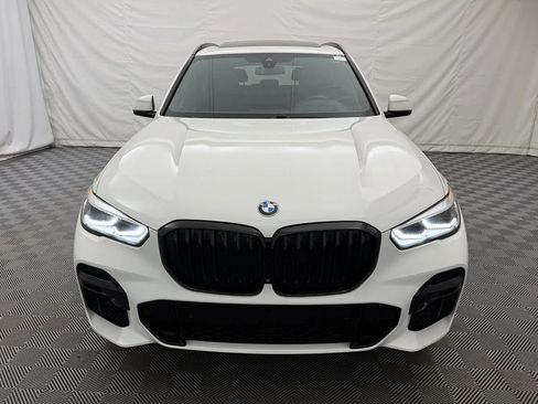 Used 2022 BMW X5 xDrive40i w/ M Sport Package AWD/4WD image 3