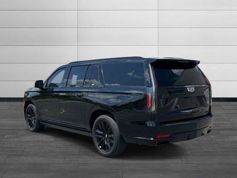 Certified 2023 Cadillac Escalade ESV Sport Platinum w/ Heavy-Duty Trailer Package AWD/4WD image 3