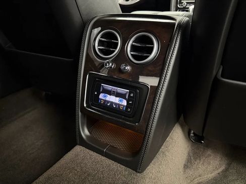 Used 2015 Bentley Flying Spur V8 AWD/4WD image 24