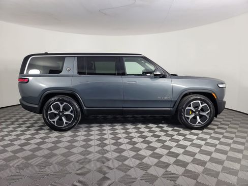 Used 2024 Rivian R1S Adventure AWD/4WD image 6
