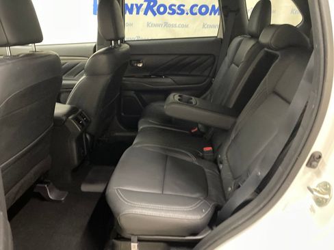 Used 2022 Mitsubishi Outlander SEL AWD/4WD image 11