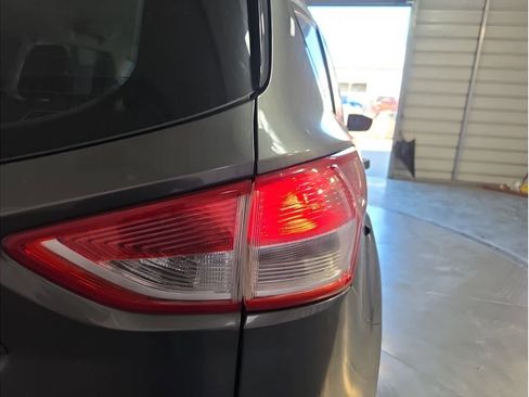 Used 2015 Ford Escape S image 10