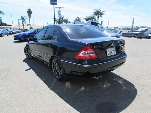 Used 2006 Mercedes-Benz C 230 Sedan image 5