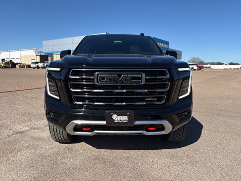 New 2026 GMC Yukon AT4 w/ AT4 Premium Plus Package image 9