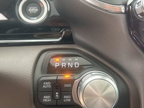 New 2026 RAM 1500 Laramie AWD/4WD image 21