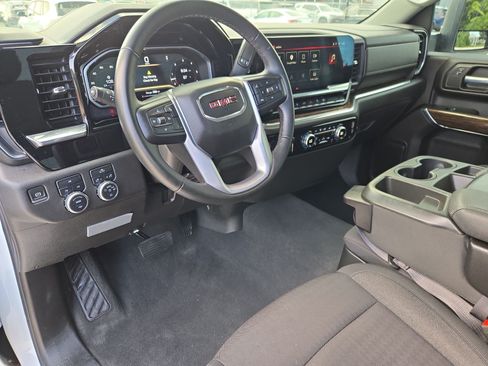 Used 2024 GMC Sierra 2500 SLE w/ SLE Convenience Package AWD/4WD image 12