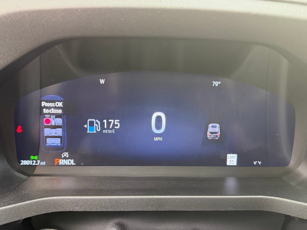Used 2025 Ford Explorer Active AWD/4WD image 26