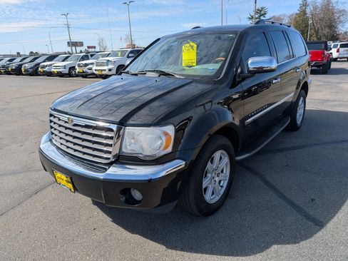 Used 2007 Chrysler Aspen Limited w/ Trailer Tow Group image 4