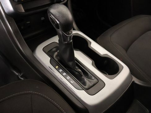 Used 2022 Chevrolet Colorado LT w/ Fleet Safety Package image 7