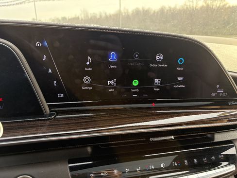 Used 2023 Cadillac Escalade Premium Luxury w/ LPO, Radiant Package AWD/4WD image 35