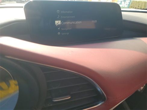 Certified 2023 MAZDA MAZDA3 Hatchback w/ Appearance Package image 27