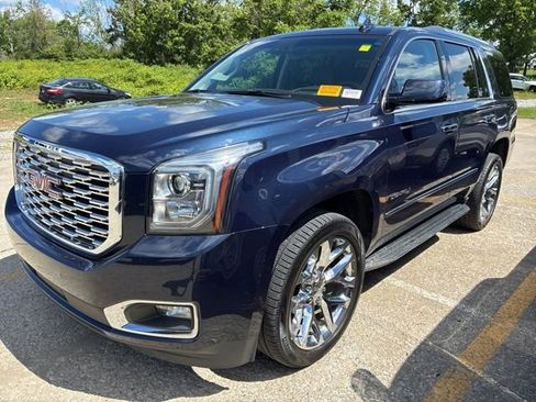 Used 2018 GMC Yukon Denali w/ Open Road Package AWD/4WD image 3