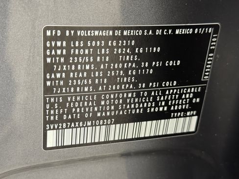 Used 2018 Volkswagen Tiguan SEL image 28