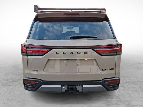 Used 2025 Lexus LX 700h Overtrail image 5