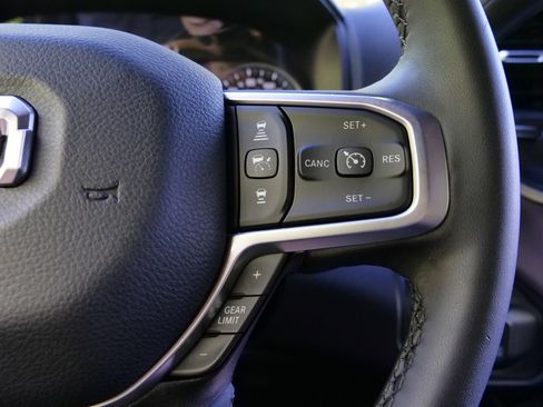 Used 2025 RAM 3500 Big Horn AWD/4WD image 16