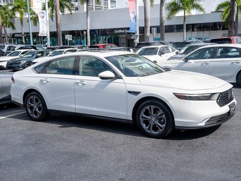 Certified 2023 Honda Accord EX image 3