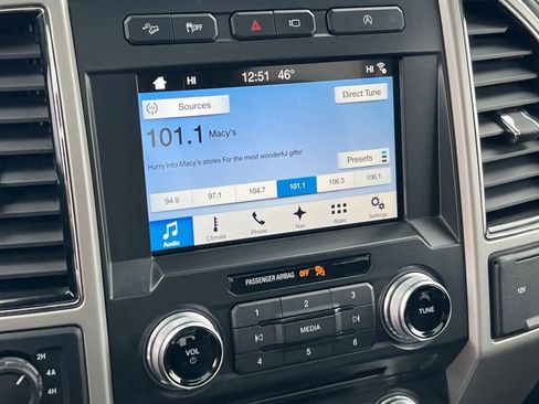 Used 2018 Ford F150 Lariat w/ Equipment Group 502A Luxury image 18