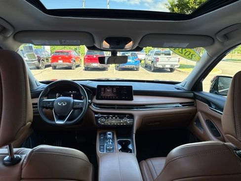 Used 2024 INFINITI QX60 Sensory w/ Vision Package AWD/4WD image 12