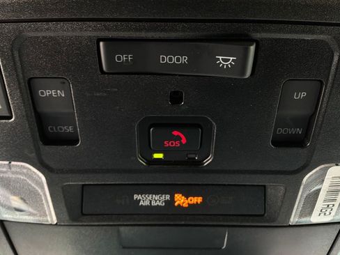Used 2024 Toyota Tacoma TRD Sport w/ TRD Sport Premium Package RWD image 21