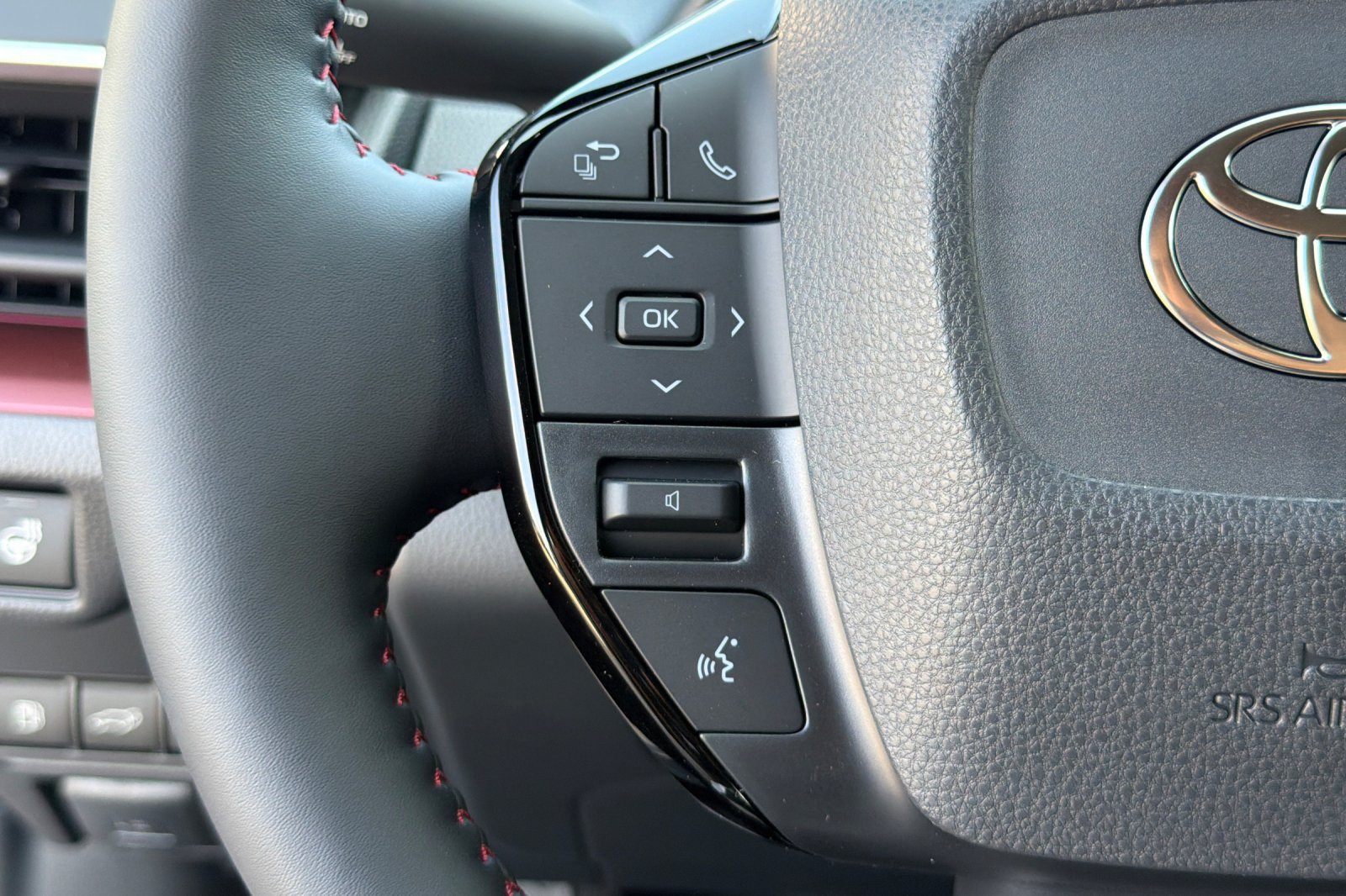 New 2027 Toyota Prius Plug-In Hybrid w/ Limited Premium Package FWD image 28