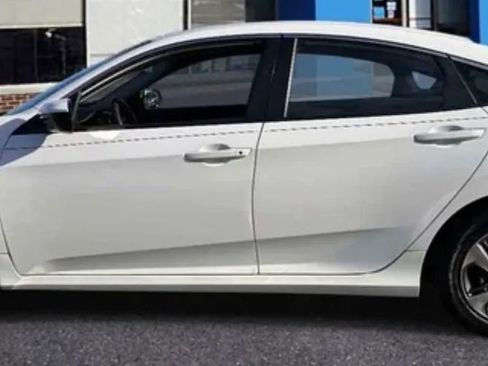 Used 2019 Honda Civic LX image 2