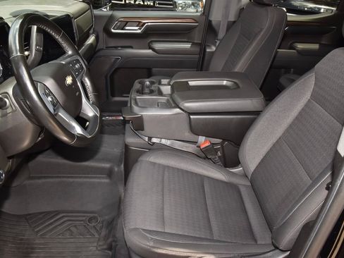 Used 2023 Chevrolet Silverado 1500 LT AWD/4WD image 13