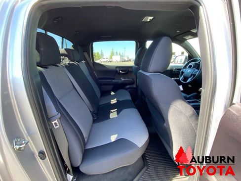 Used 2021 Toyota Tacoma TRD Off-Road w/ Technology Package AWD/4WD image 16