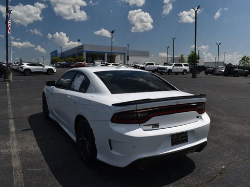 Used 2023 Dodge Charger R/T w/ Blacktop Package RWD image 5
