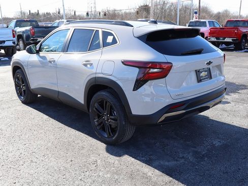New 2026 Chevrolet Trax ACTIV w/ Sunroof Package image 3