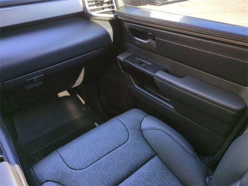 Used 2024 Toyota Tundra Limited image 17