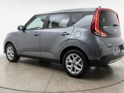 Used 2025 Kia Soul LX w/ LX Technology Package image 6