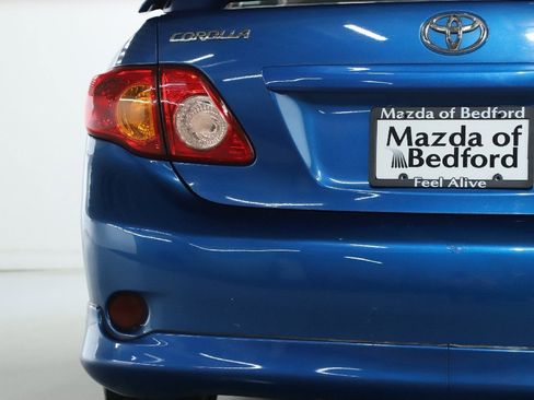 Used 2010 Toyota Corolla S image 38