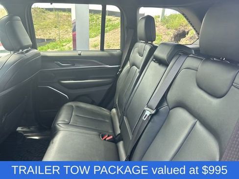 Used 2024 Jeep Grand Cherokee Limited w/ Luxury Tech Group II AWD/4WD image 9