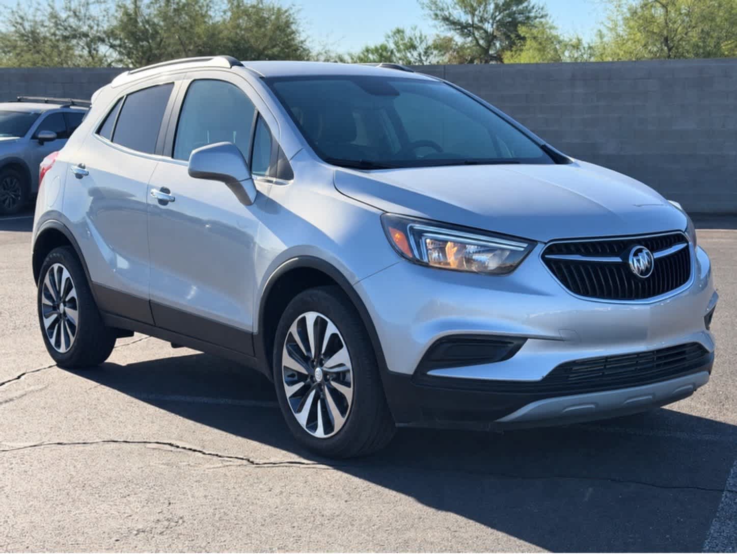 Used 2022 Buick Encore Preferred w/ Safety Package FWD image 4