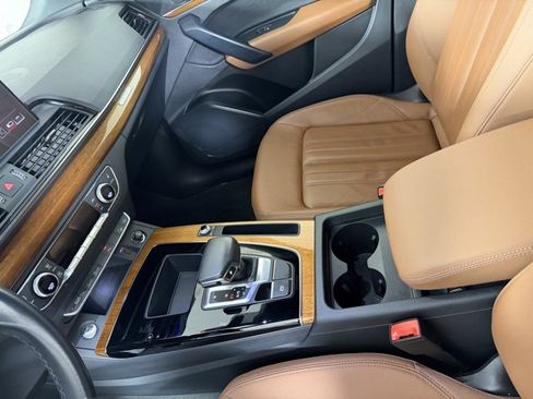 Certified 2023 Audi Q5 2.0T Premium w/ Convenience Package image 17