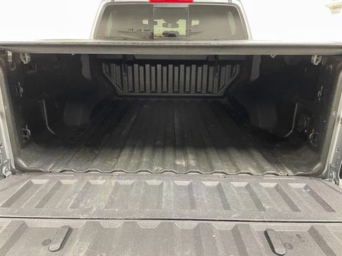 Used 2023 Chevrolet Colorado Z71 w/ Z71 Convenience Package 2 AWD/4WD image 25